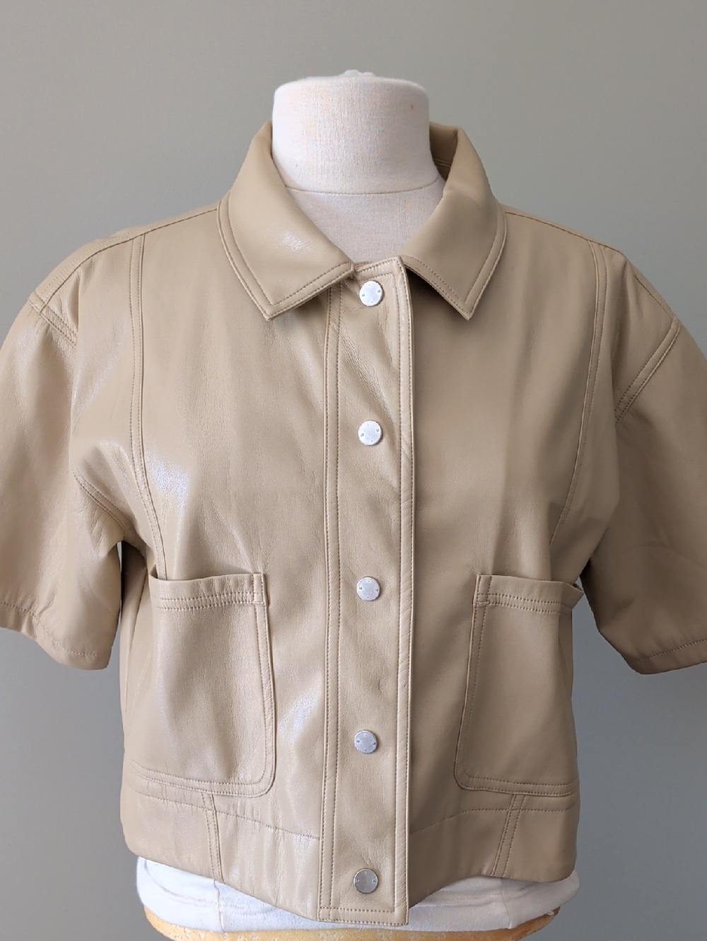 MELISSA NEPTON Short-Sleeve Vegan Leather Jacket - Beige Size Medium
